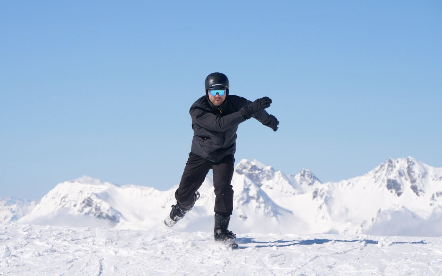 Skating on Snow and the Perfect Short Skis for Skiskating - snowfeet*